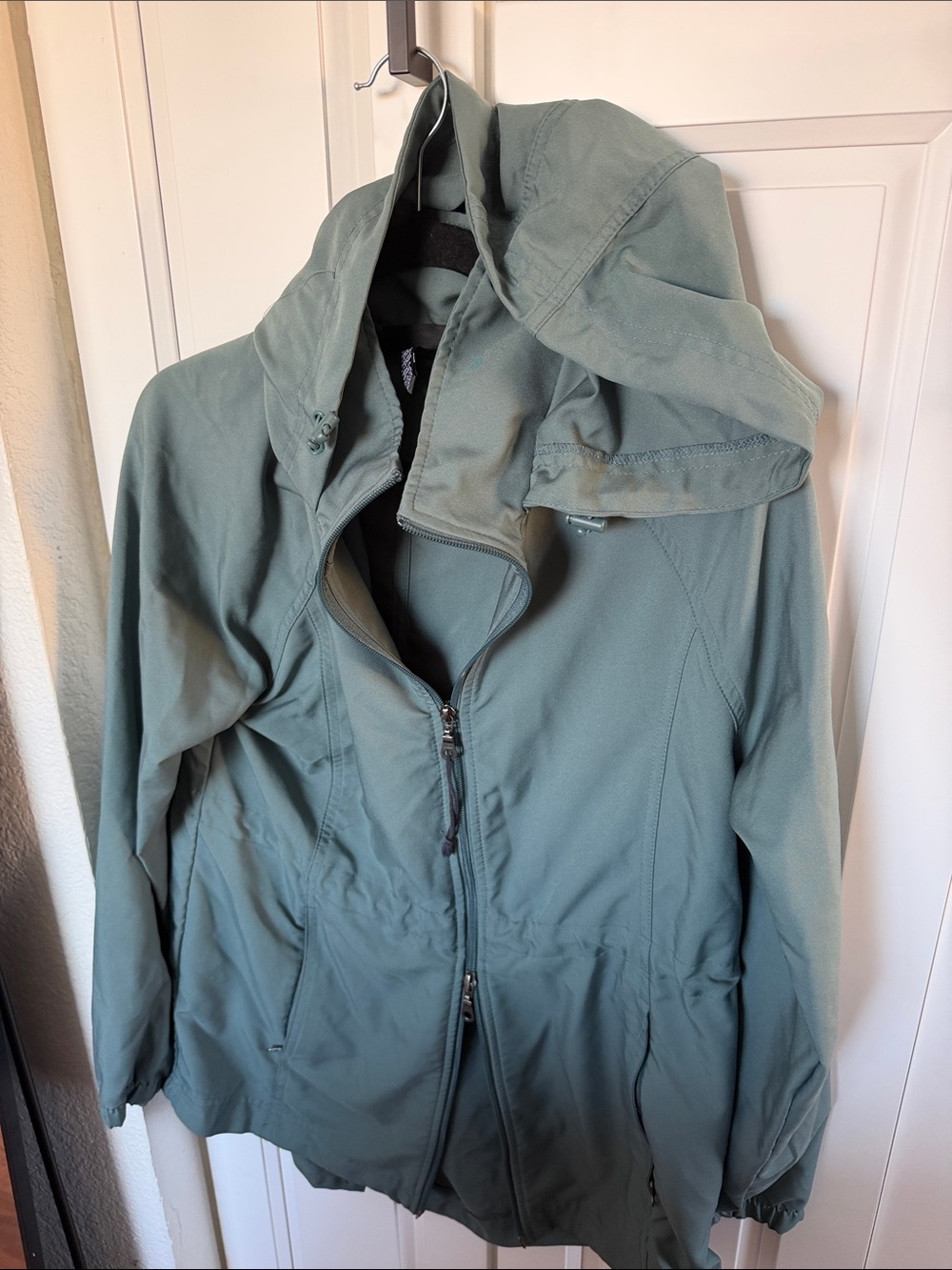 Kirkland Signature Sage Green Women's Hooded Rain Jacket